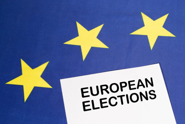 Élections européennes : Bardella, Glucksmann, Beaune